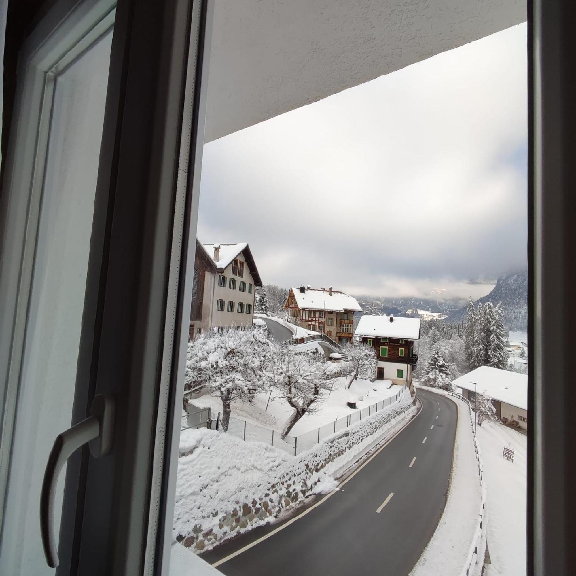 Апартаменты Haus Albula Alvaneu Экстерьер фото